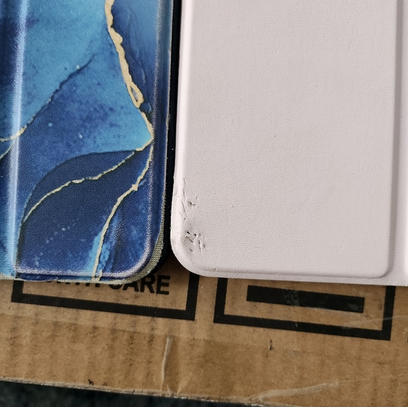 Samsung Galaxy S7 FE Tablet cases - Picture 8 of 10